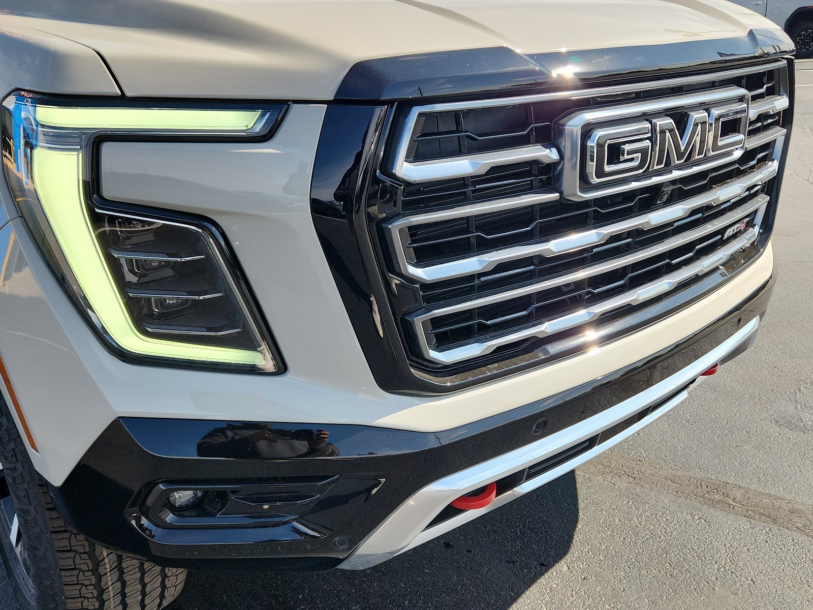 2027 GMC Yukon XL AT4 - Photo 6