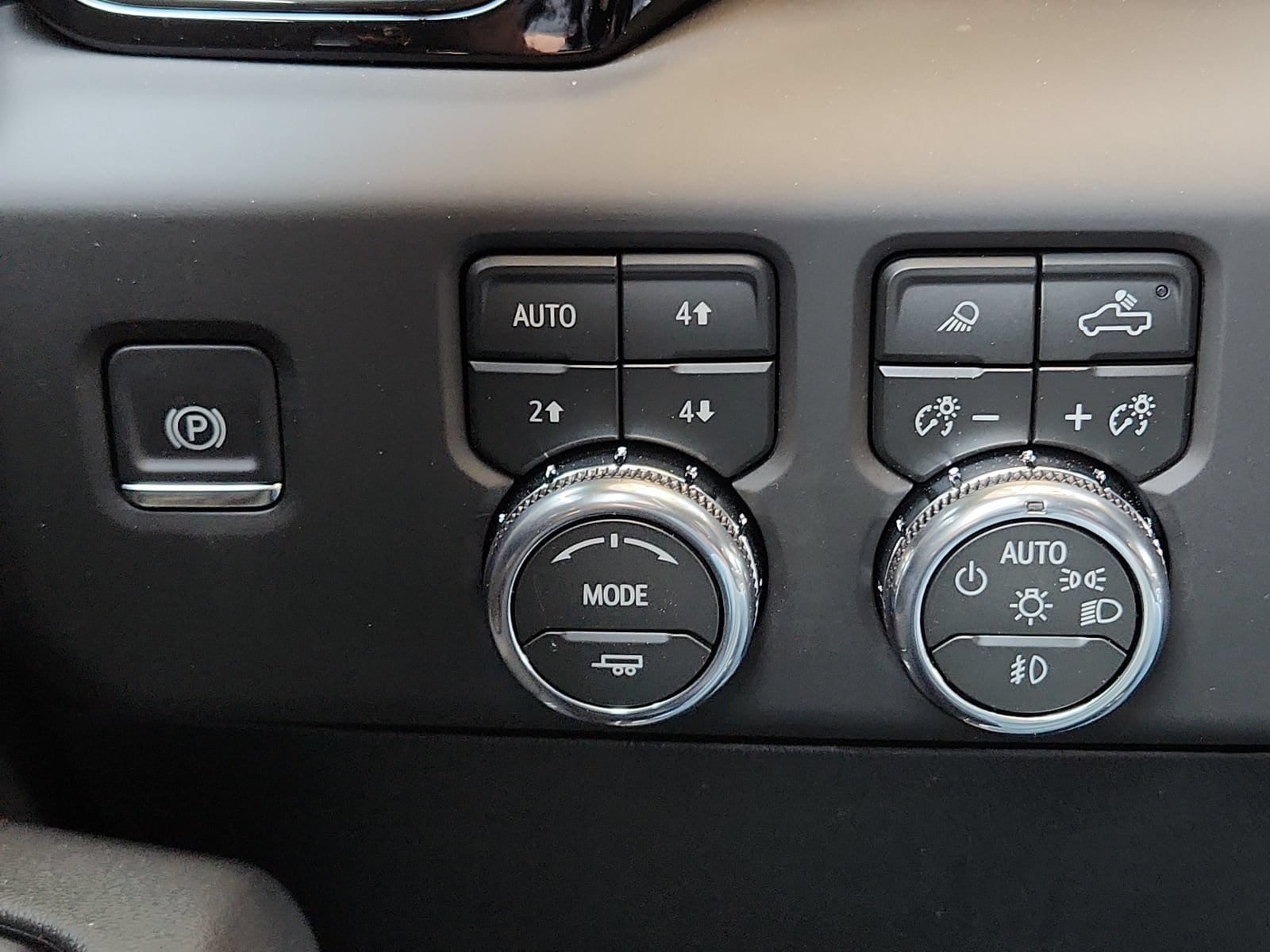 2026 GMC Sierra 2500HD AT4 - Photo 16