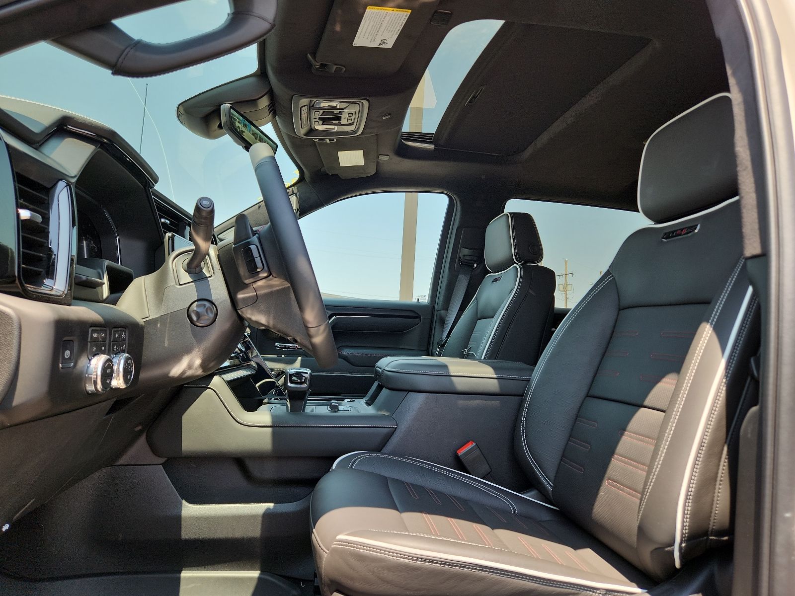 2026 GMC Sierra 1500 AT4X - Photo 11