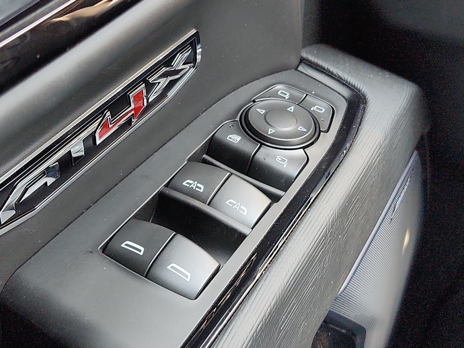 2026 GMC Sierra 1500 AT4X - Photo 15