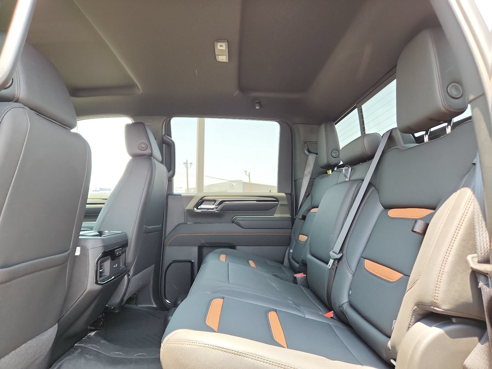 2026 GMC Sierra 2500HD AT4 - Photo 8