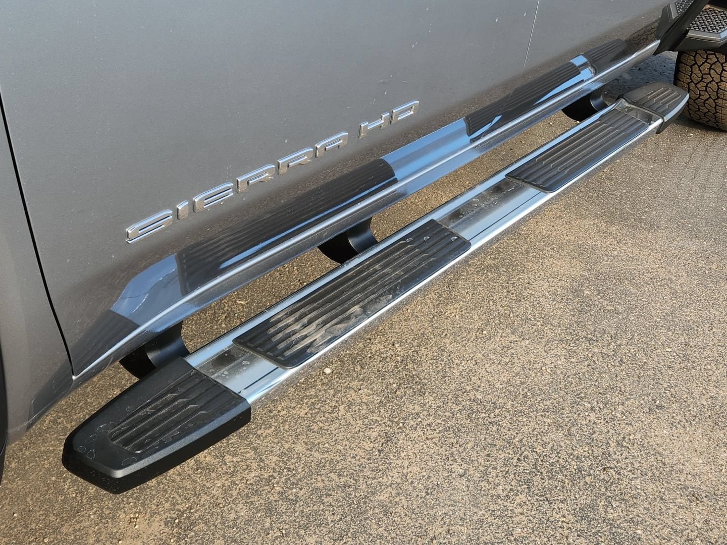 2026 GMC Sierra 2500HD SLT - Photo 9