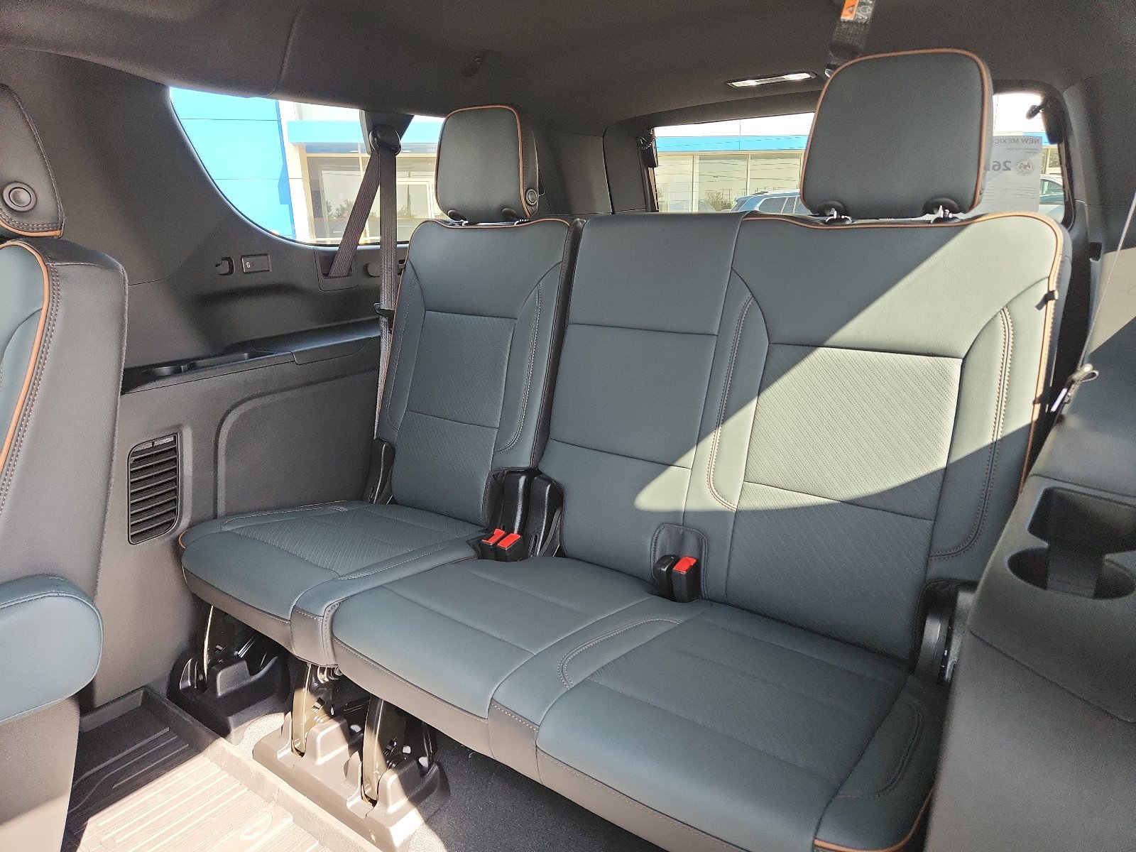 2027 GMC Yukon XL AT4 - Photo 11