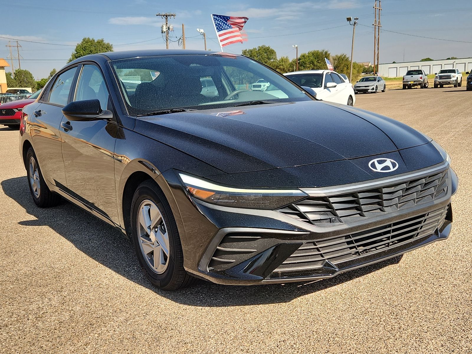2025 Hyundai Elantra SE - Photo 5