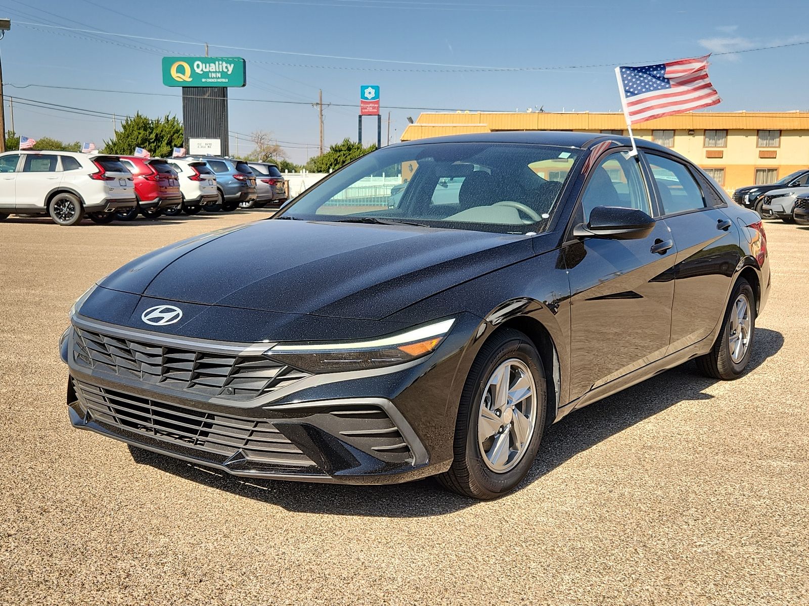 2025 Hyundai Elantra SE - Photo 1