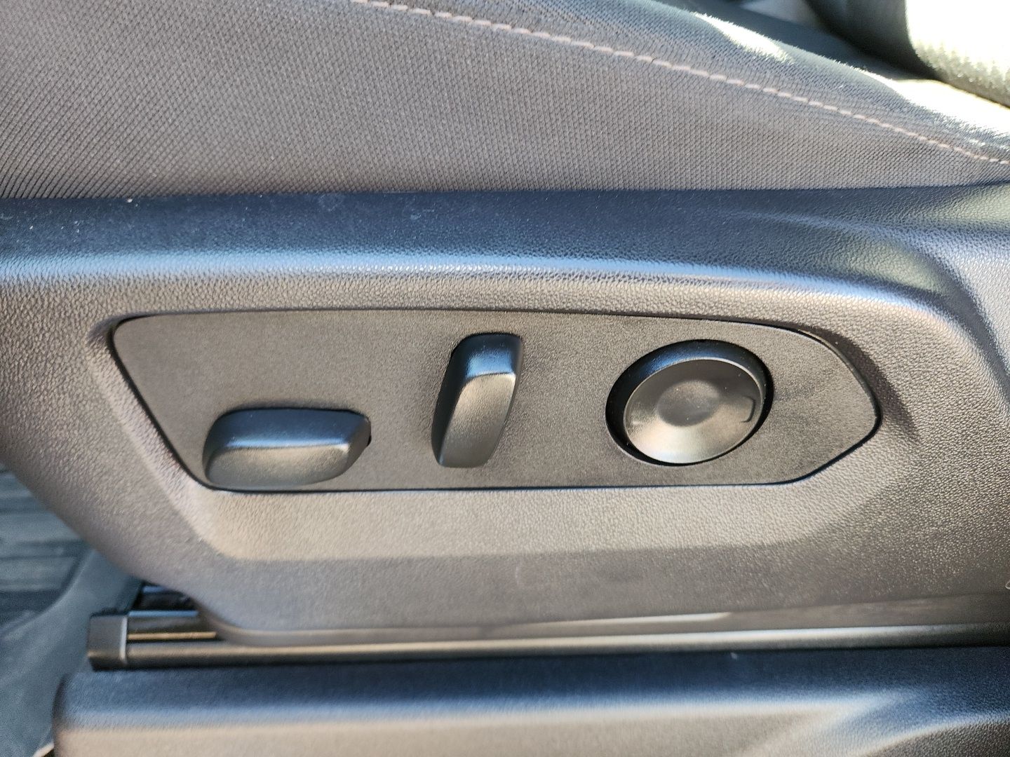 2024 GMC Sierra 1500 Elevation - Photo 11