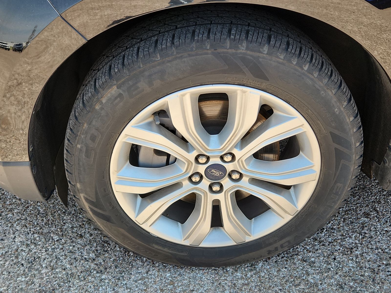 2022 Ford Edge Titanium - Photo 7