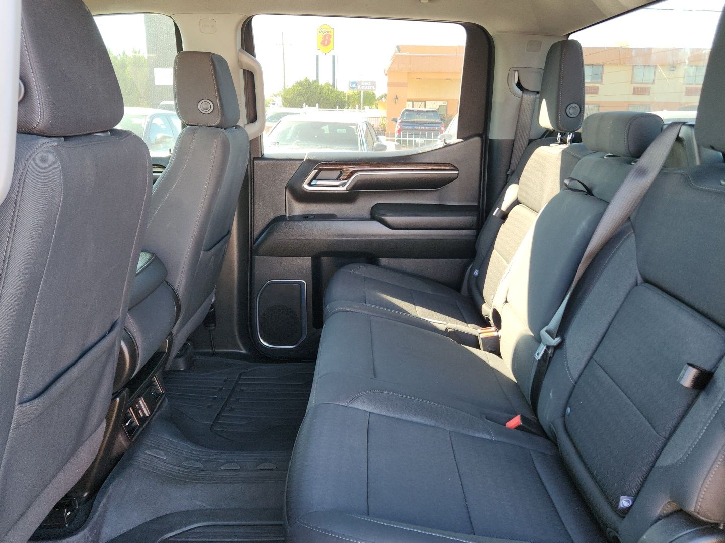 2024 GMC Sierra 1500 Elevation - Photo 8