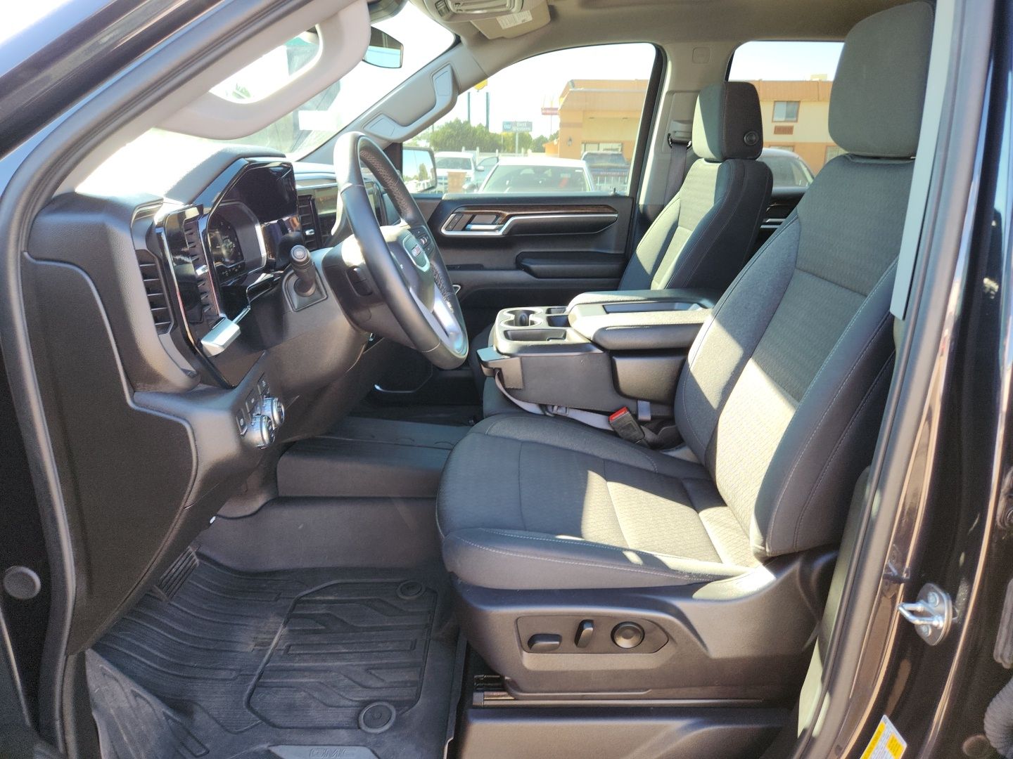 2024 GMC Sierra 1500 Elevation - Photo 10
