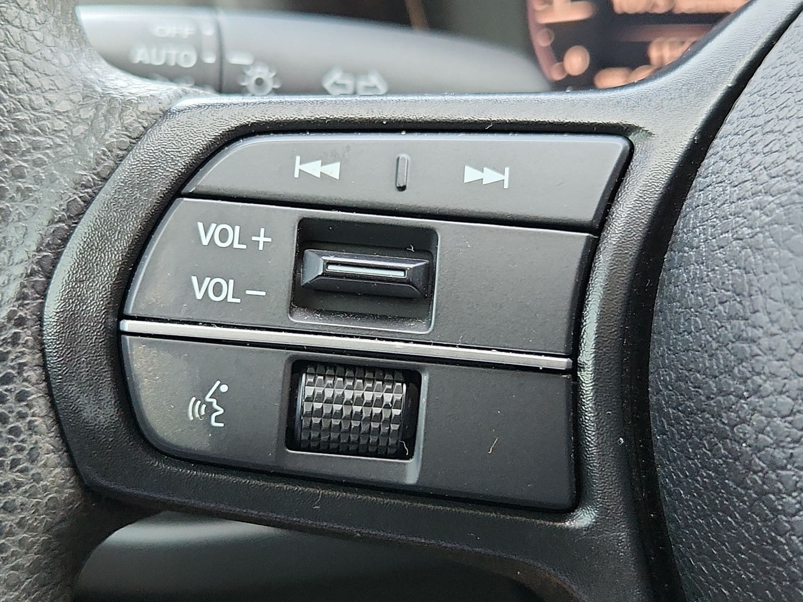 2024 Honda Accord EX - Photo 17