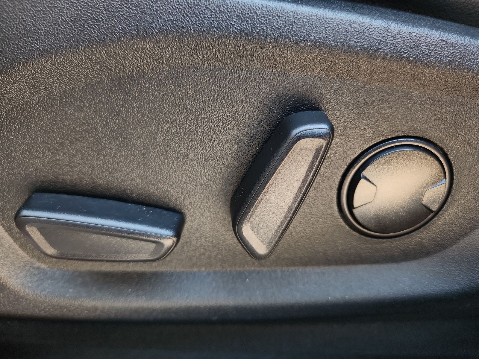 2022 Ford Edge Titanium - Photo 11