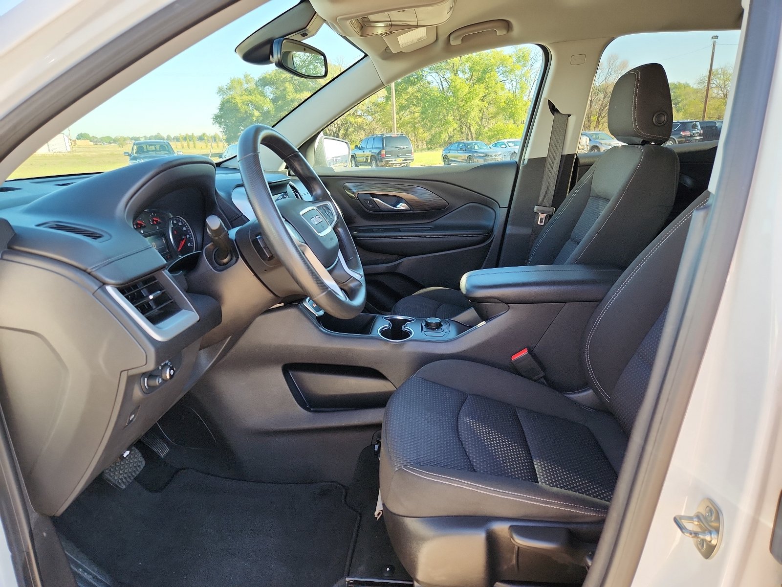 2024 GMC Terrain SLE - Photo 12