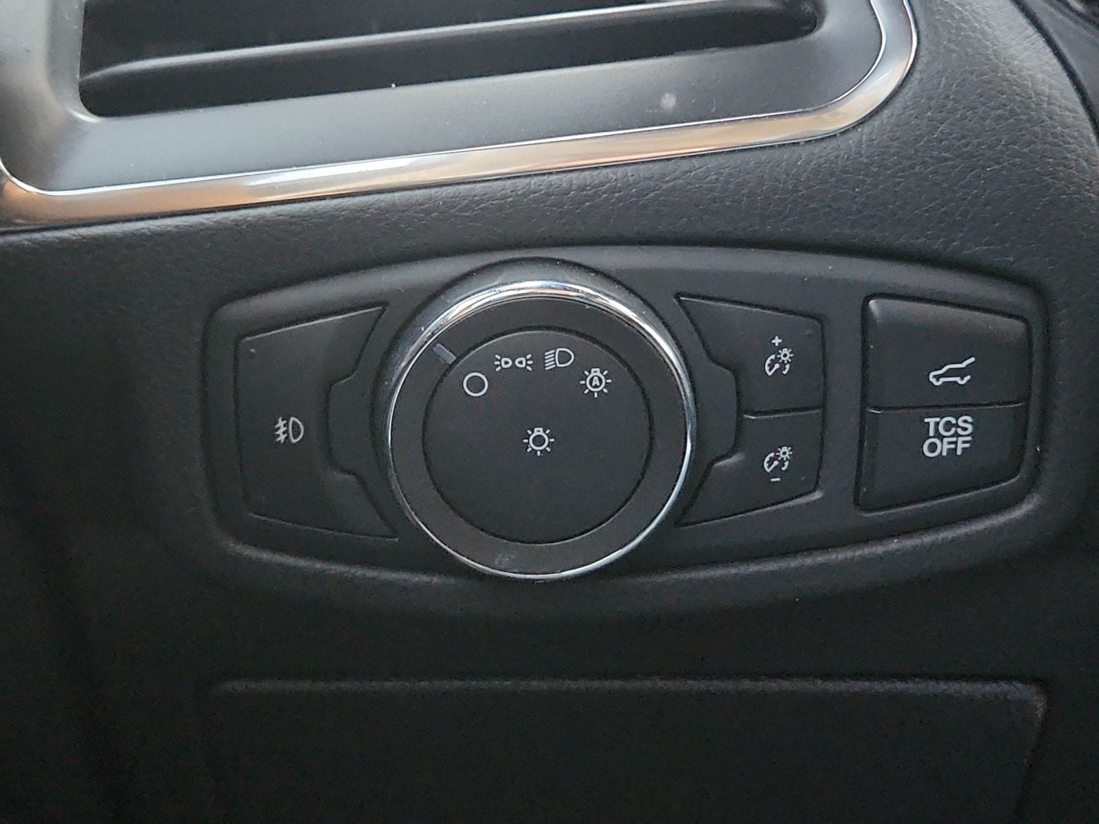 2022 Ford Edge Titanium - Photo 15