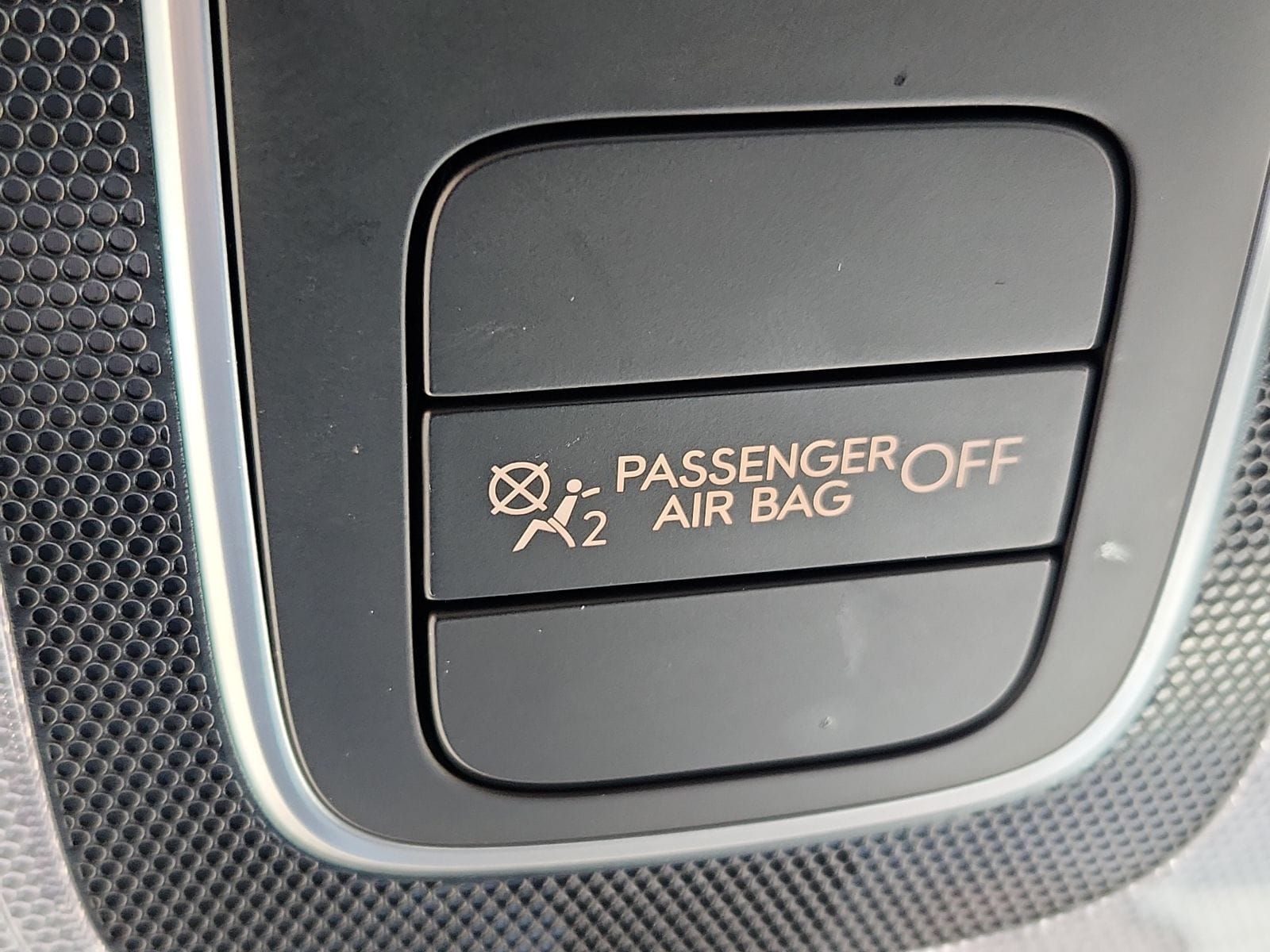 2025 Hyundai Elantra SE - Photo 20