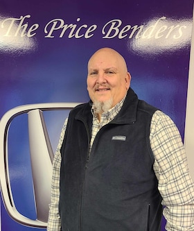 Staff member Tim Baldwin from 98a31d366e06