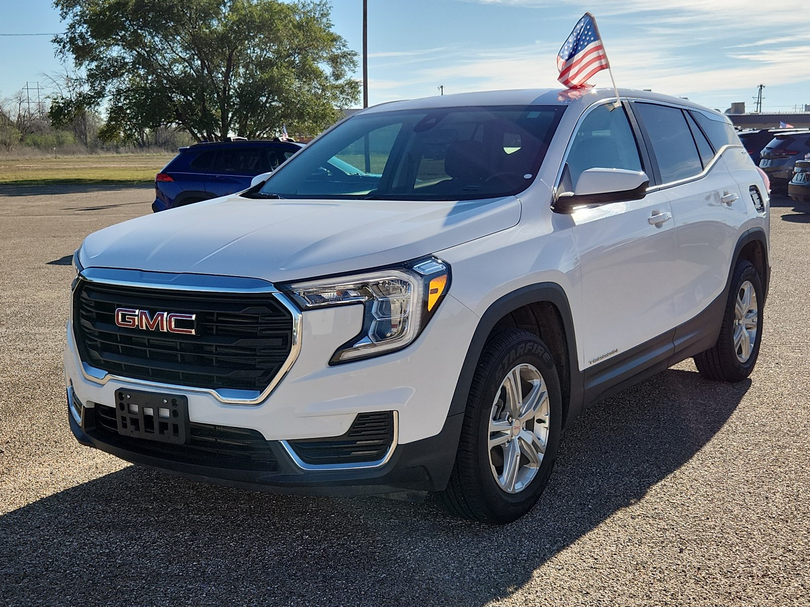2024 GMC Terrain SLE - Photo 1