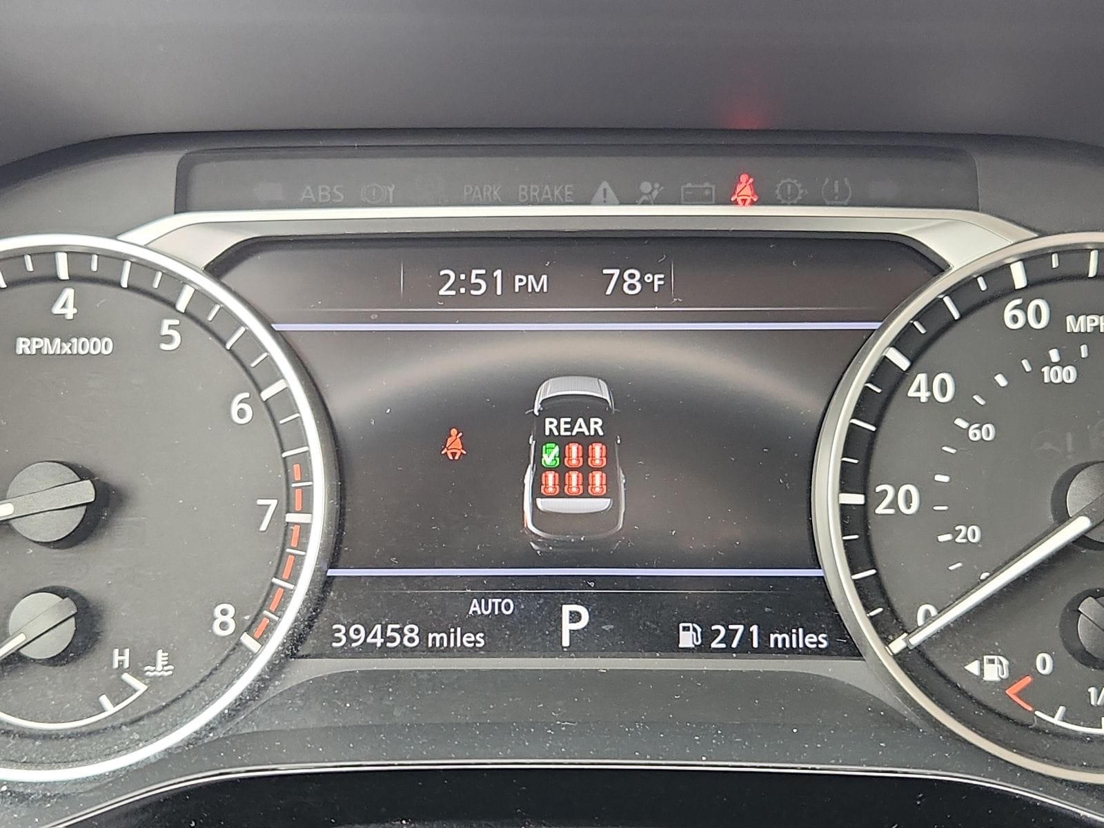 2025 Nissan Pathfinder SV - Photo 19