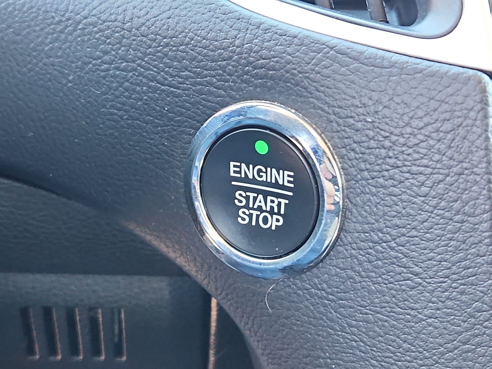 2024 Ford Edge SEL - Photo 20