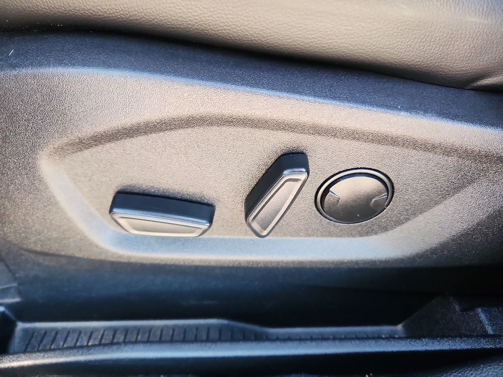 2024 Ford Edge SEL - Photo 12