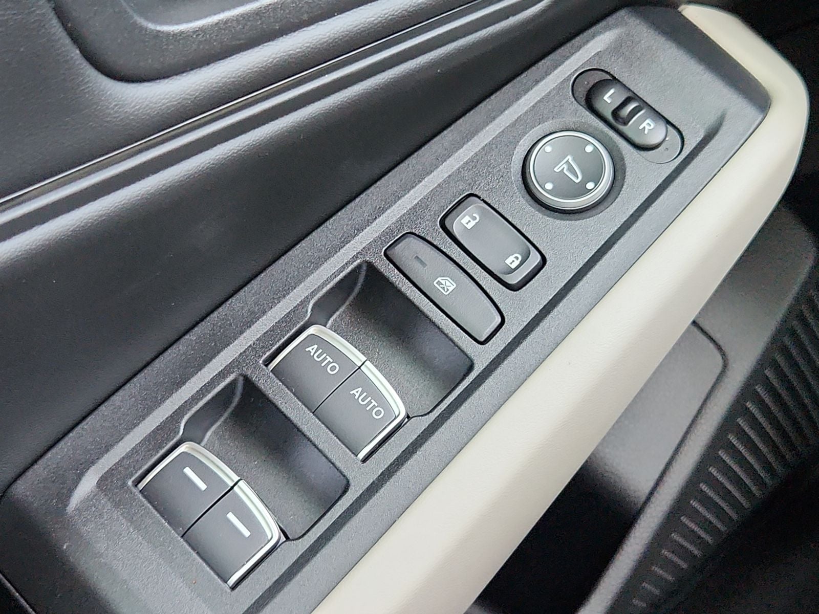 2024 Honda Accord EX - Photo 18