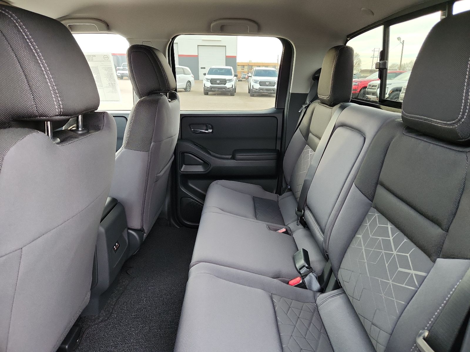 2026 Nissan Frontier SV - Photo 8