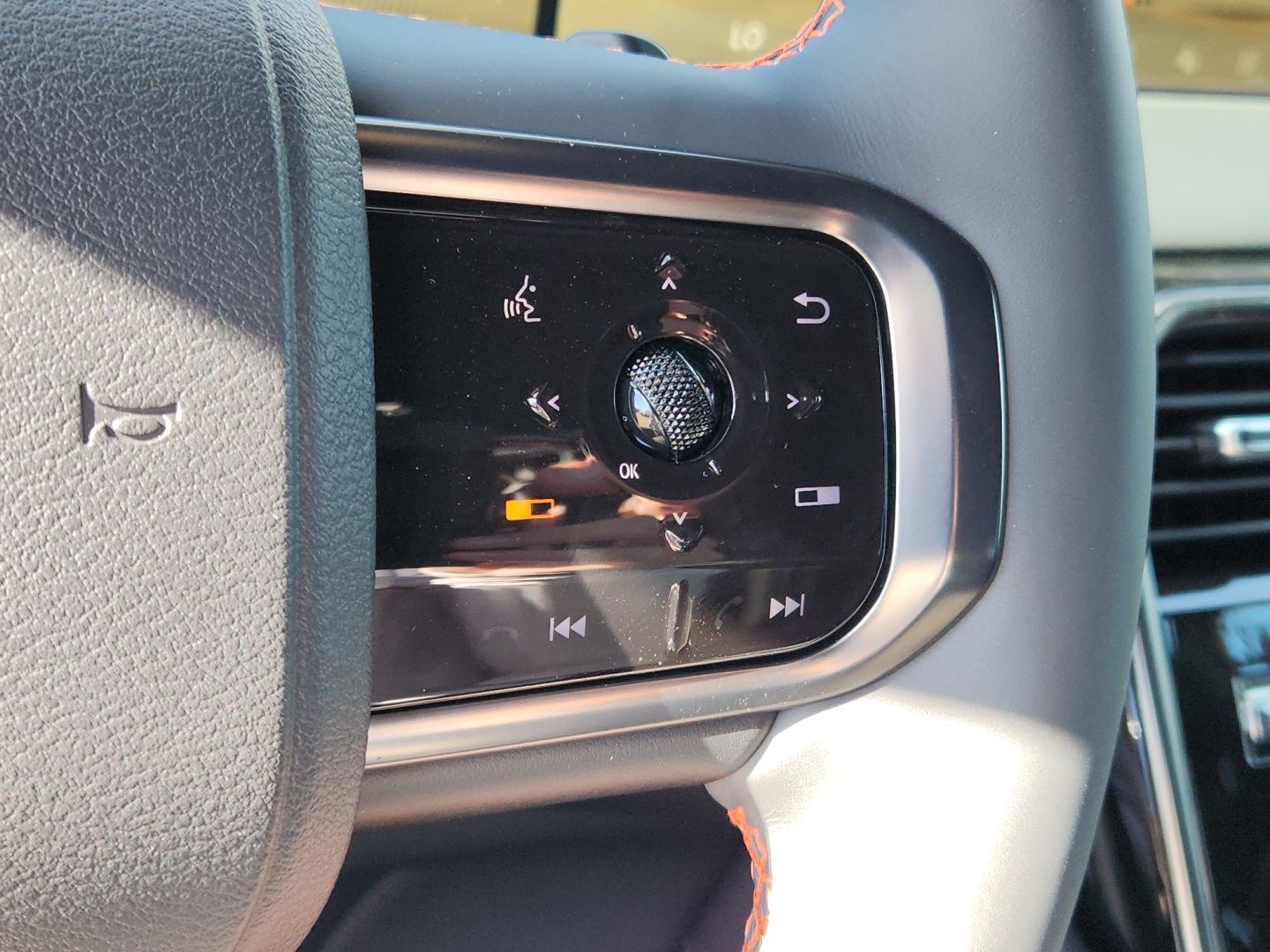 2026 Nissan Armada PRO-4X - Photo 17