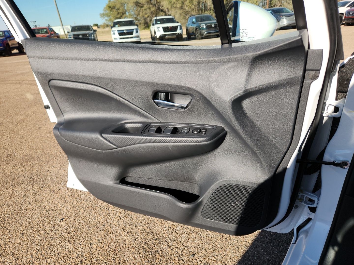 2025 Nissan Versa Sedan SV - Photo 12