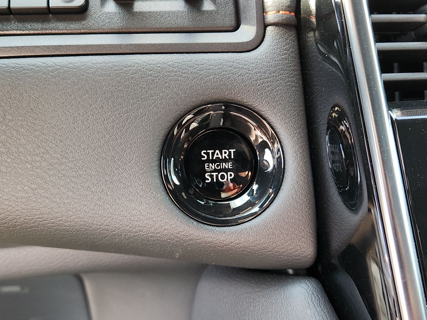 2026 Nissan Armada PRO-4X - Photo 20