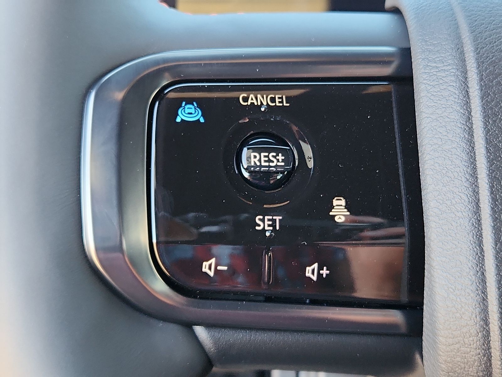 2026 Nissan Armada PRO-4X - Photo 17
