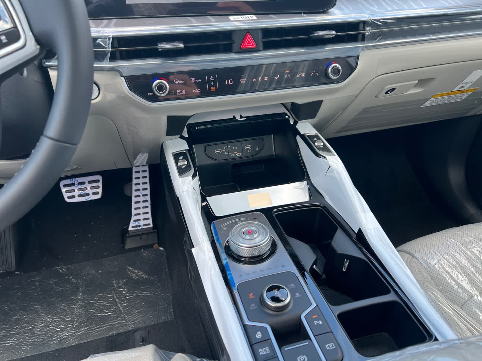 2025 Kia Sorento SX Prestige Hybrid - Photo 15