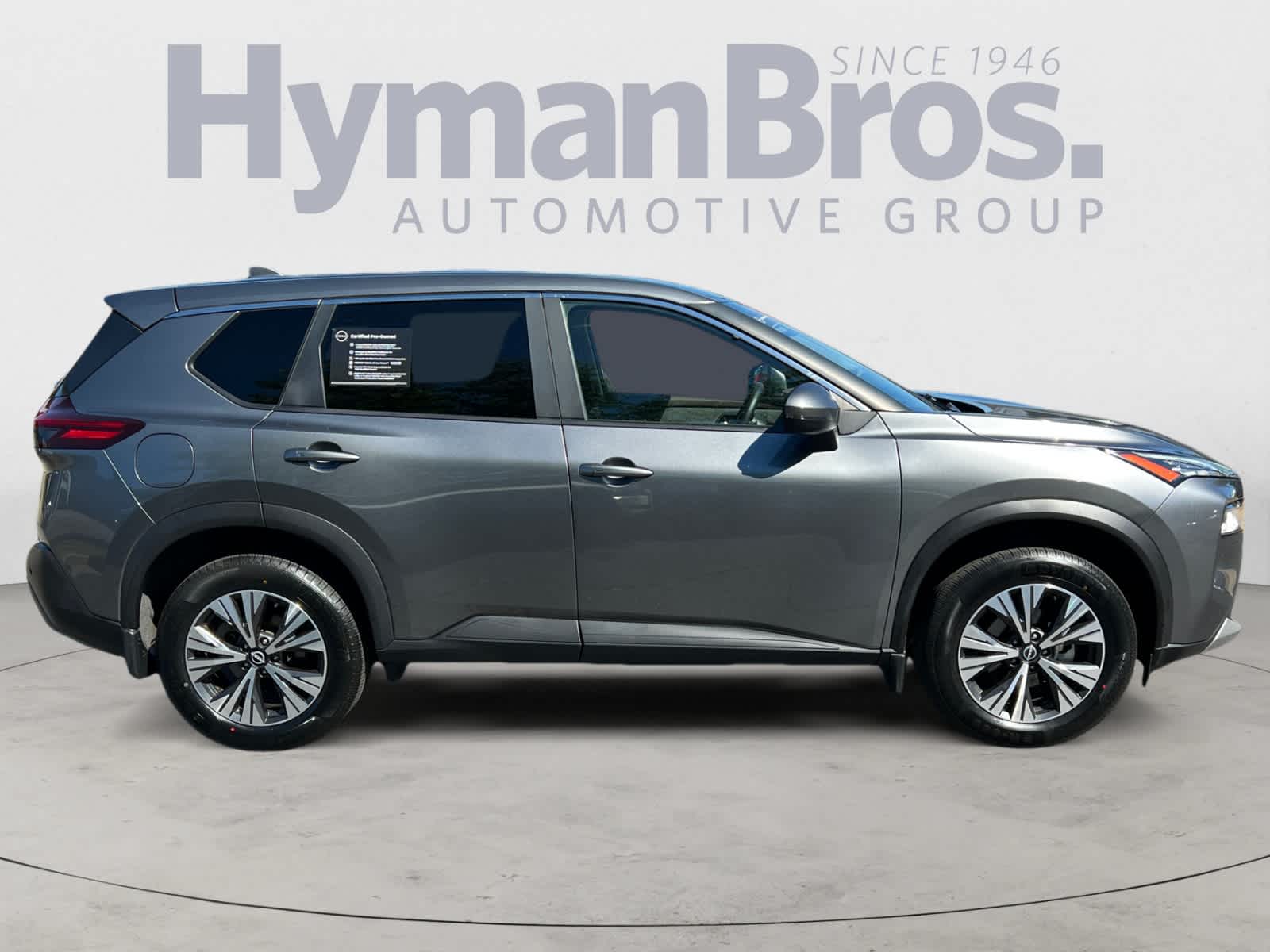 2023 Nissan Rogue SV photo 2