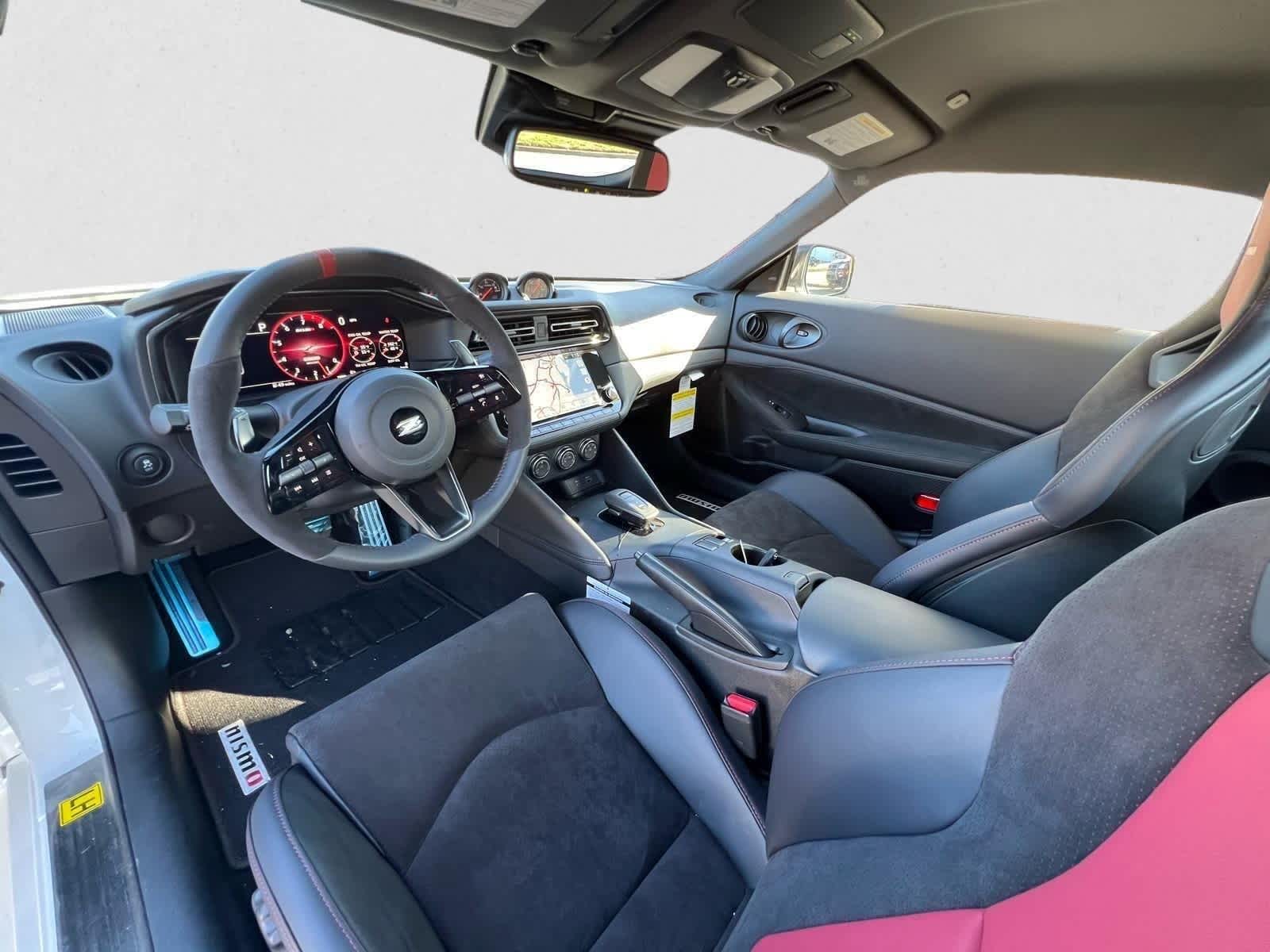 2024 Nissan Z NISMO - Photo 11