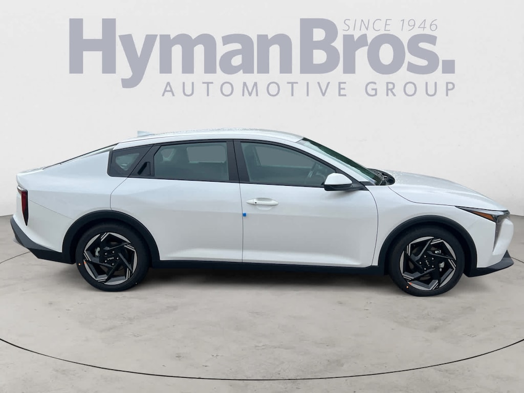 New 2025 Kia K4 EX FWD