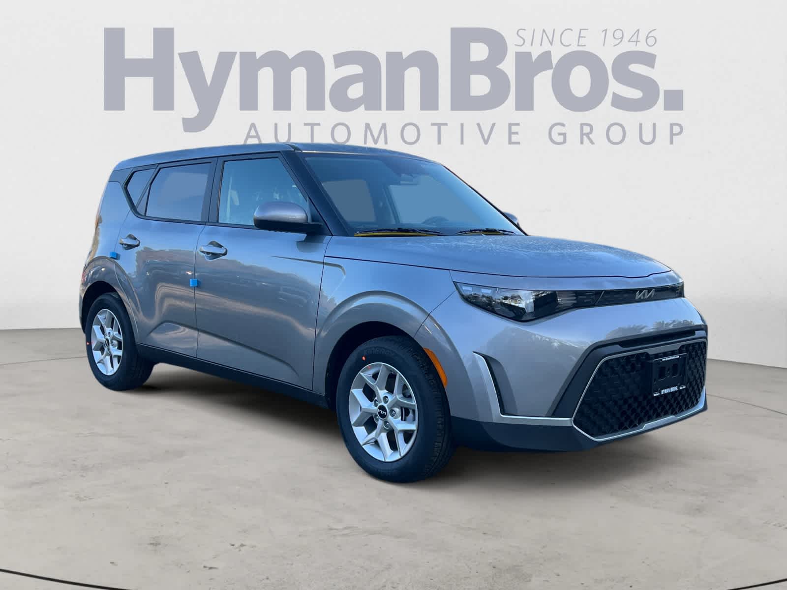 2025 Kia Soul LX's photo