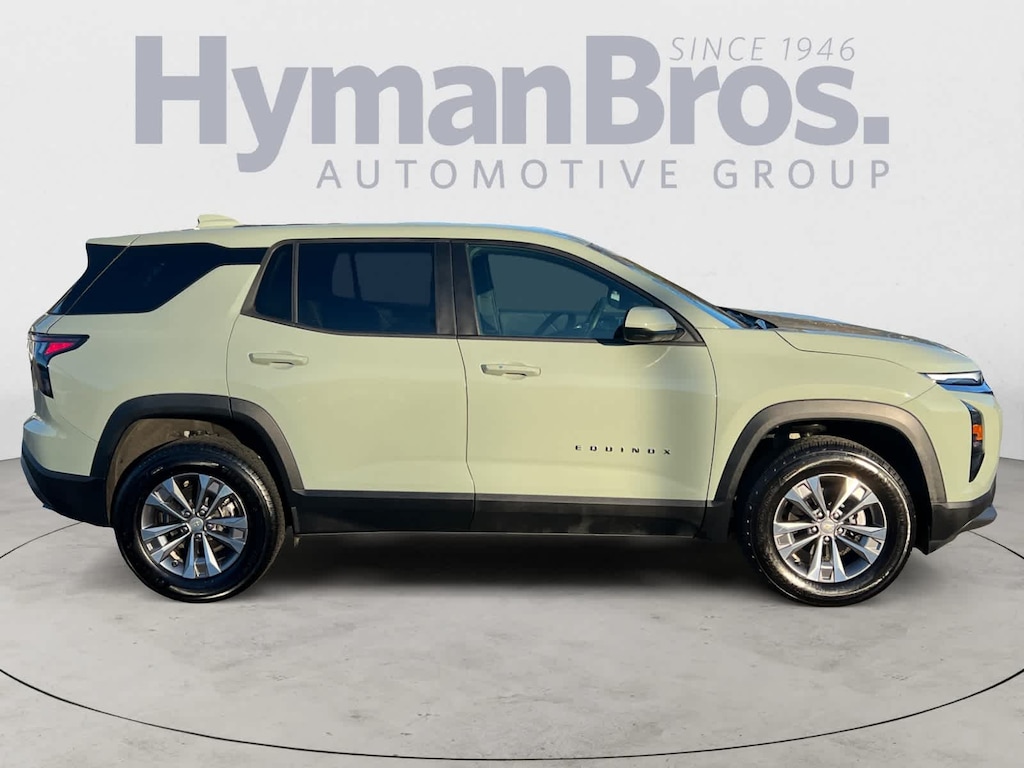 Used 2025 Chevrolet Equinox FWD LT