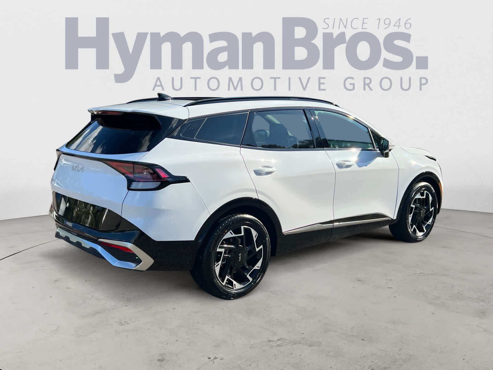 2024 Kia Sportage photo 3