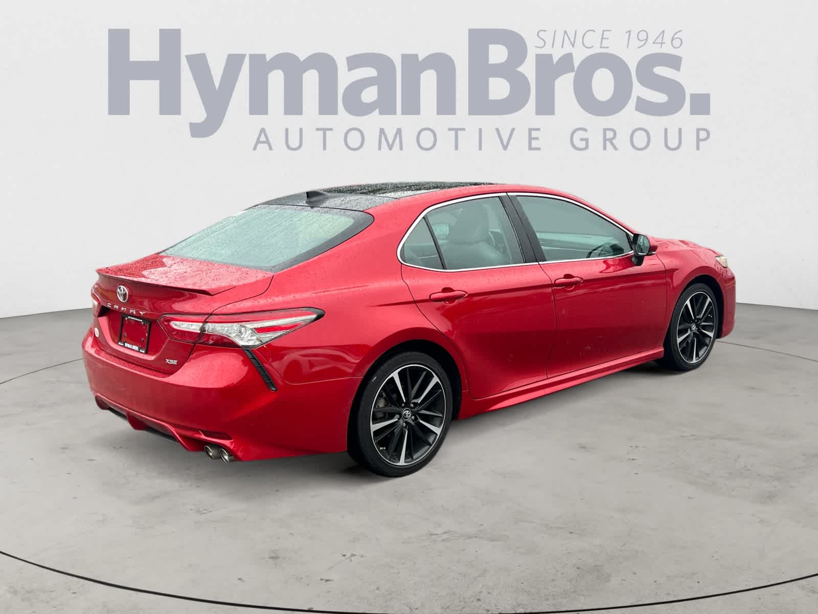 2019 Toyota Camry XSE photo 3
