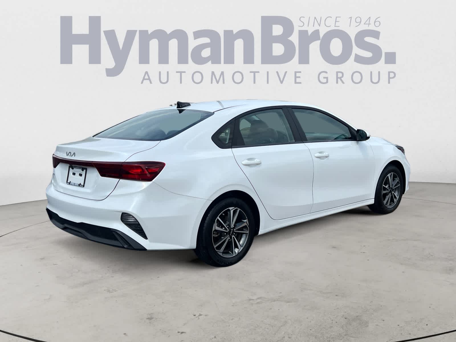 2024 Kia Forte LXS photo 2