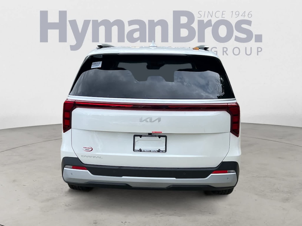 New 2026 Kia Carnival EX FWD