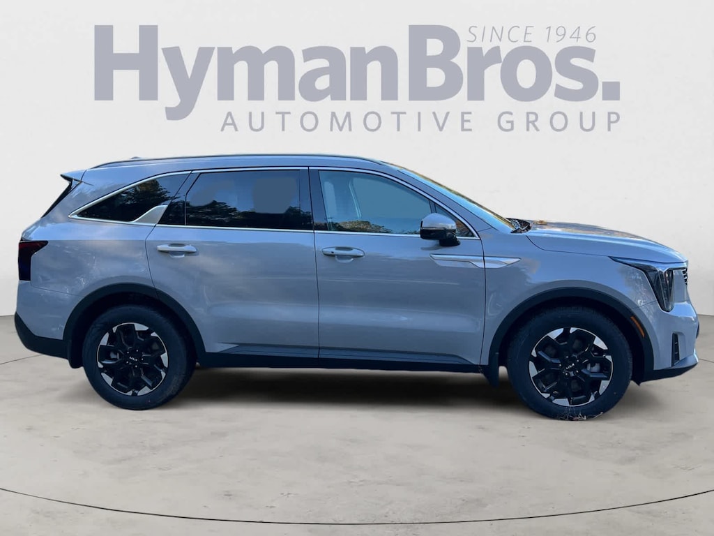 New 2026 Kia Sorento S FWD