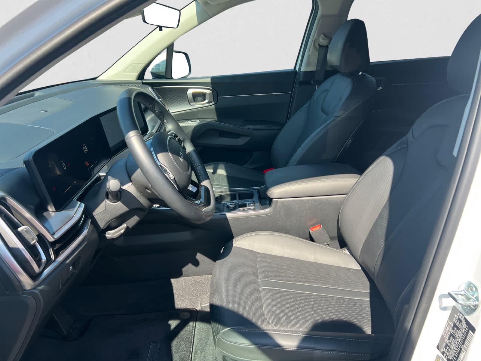 2025 Kia Sorento S - Photo 17