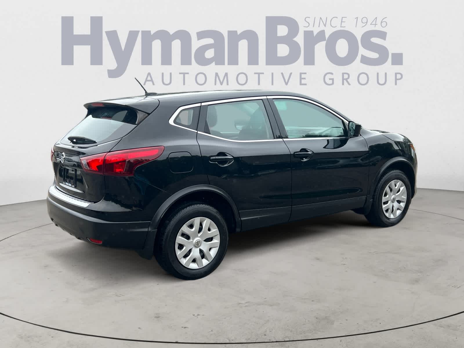 2019 Nissan Rogue Sport S photo 3