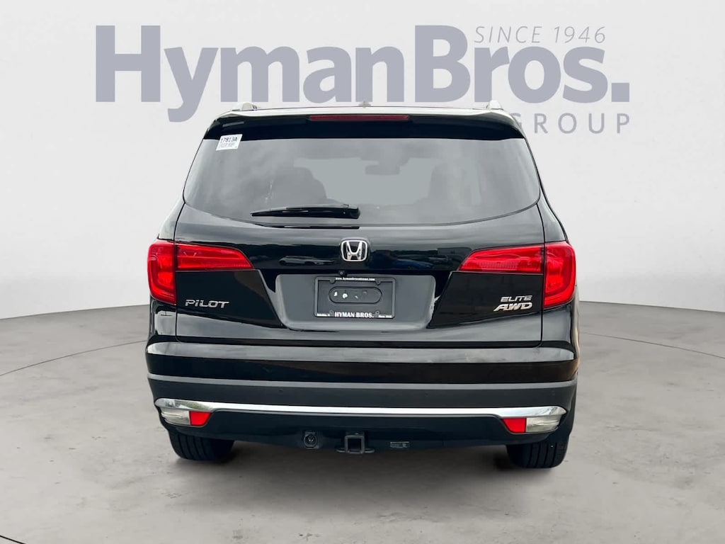 Used 2016 Honda Pilot Elite AWD  w/RES & Navi