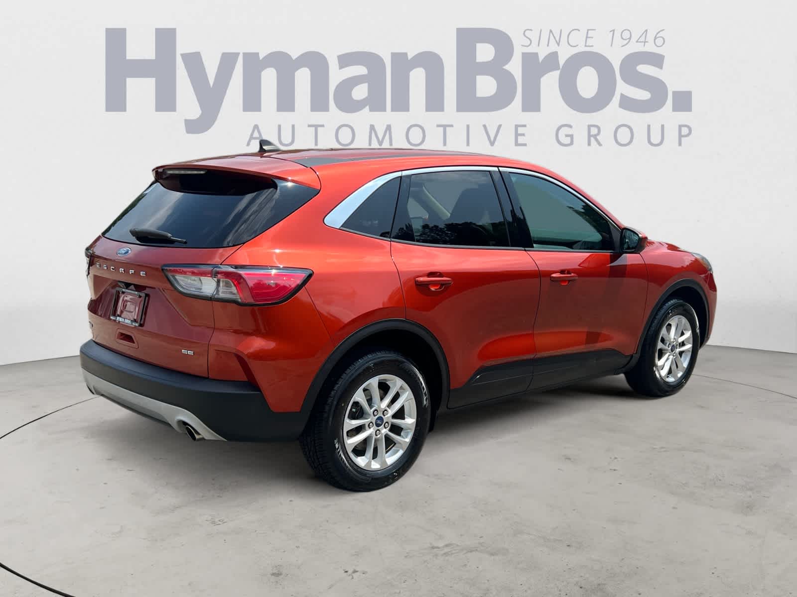 2020 Ford Escape SE photo 3