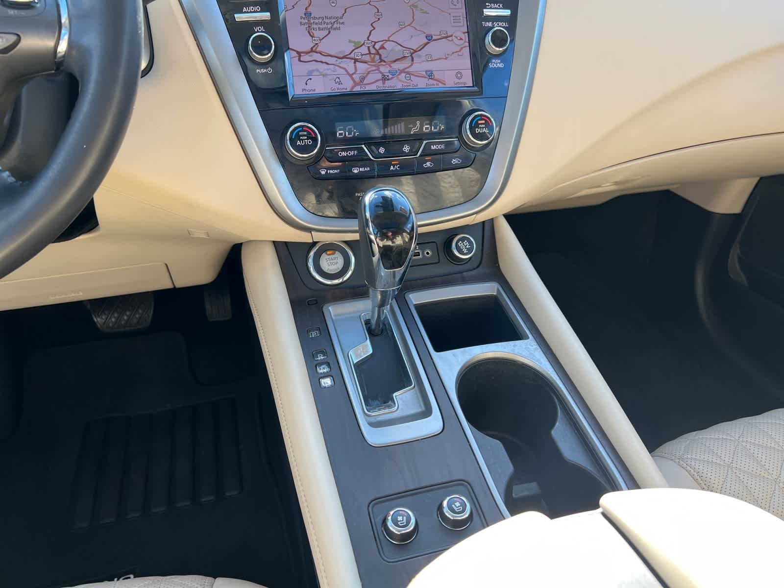 2023 Nissan Murano Platinum photo 2