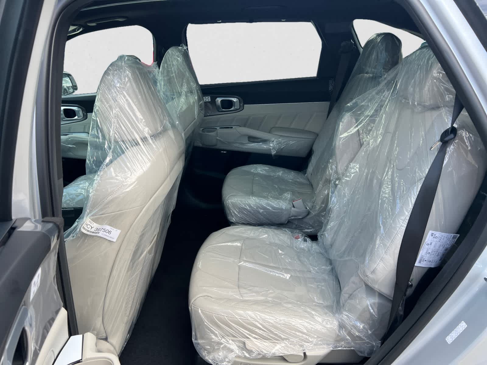 2025 Kia Sorento SX Prestige Hybrid - Photo 11