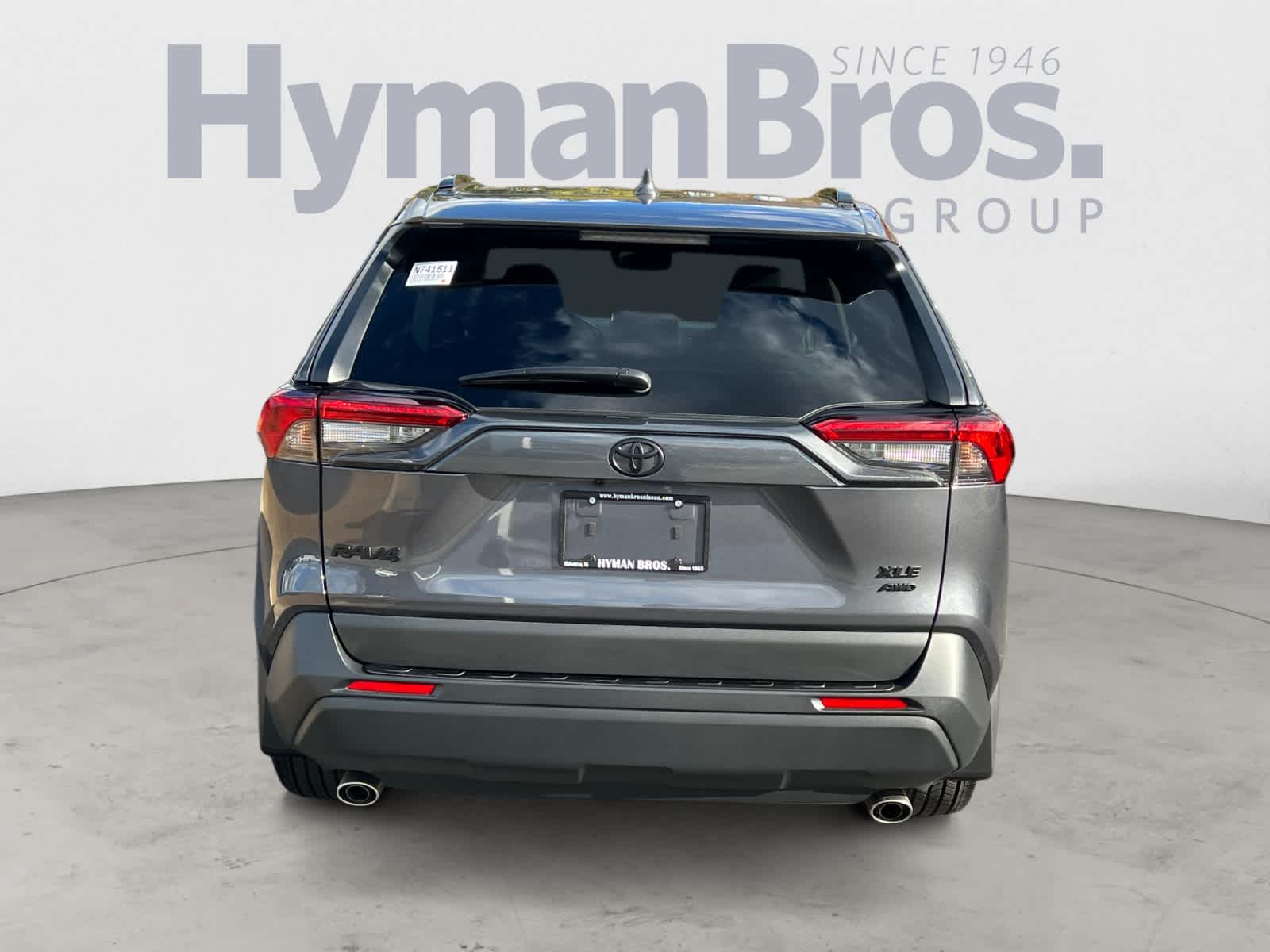 2025 Toyota RAV4 XLE Premium photo 3