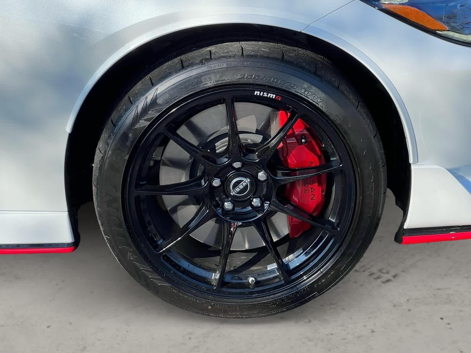 2024 Nissan Z NISMO - Photo 15