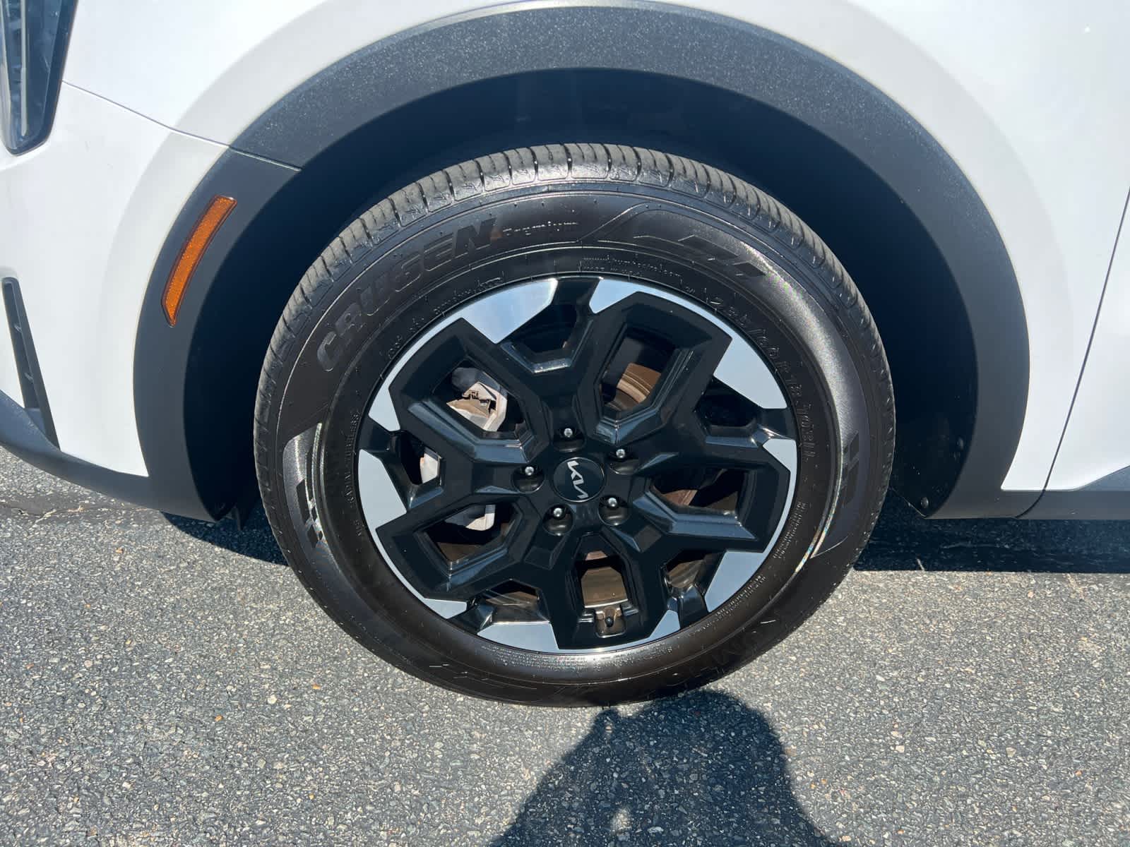 2025 Kia Sorento S - Photo 10