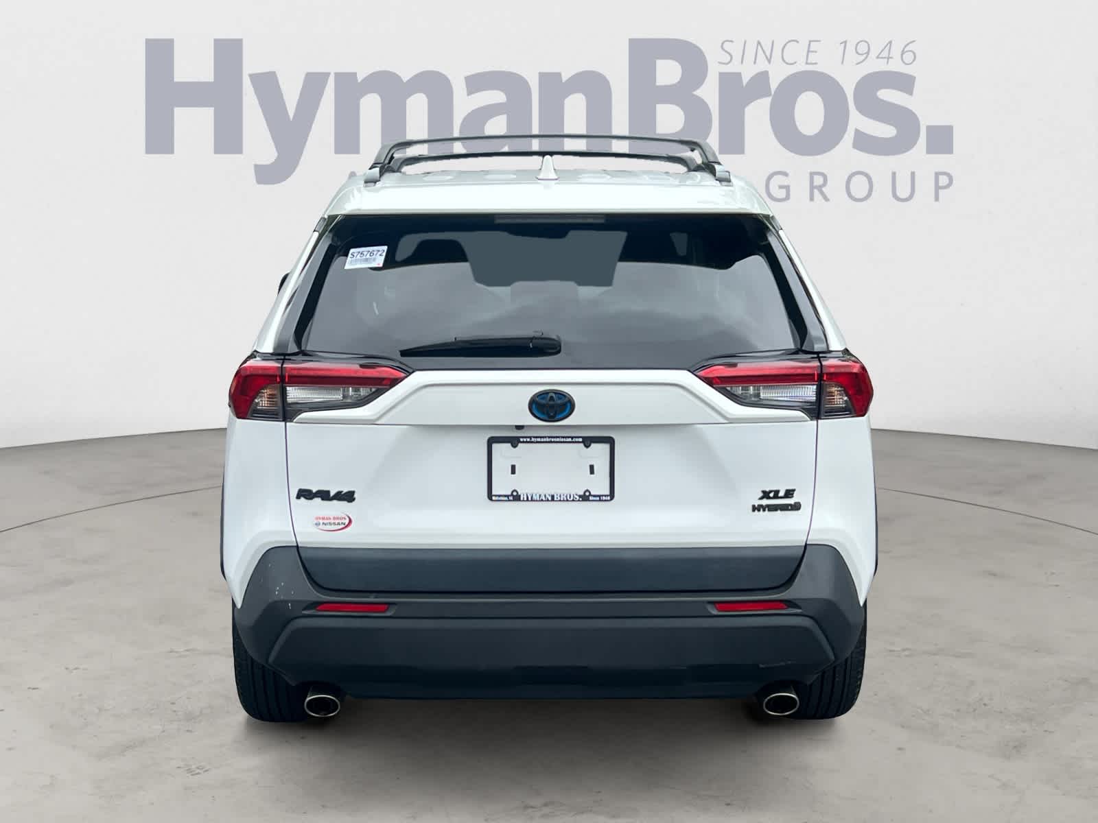 2021 Toyota RAV4 Hybrid XLE photo 4